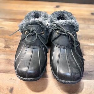 Sperry Saltwater 1 eye hole Black Duck Boot W/Fur Woman’s Size 9
